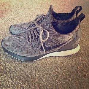 Nike Mariah Flyknit Racer